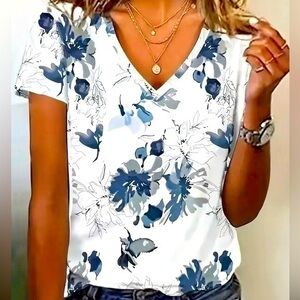 Floral V-Neck Short Sleeve Tee - Blue and White